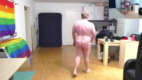 Snapshot of waldw123 chatting on 10.20.25 Yarlim online show from 10.20.25