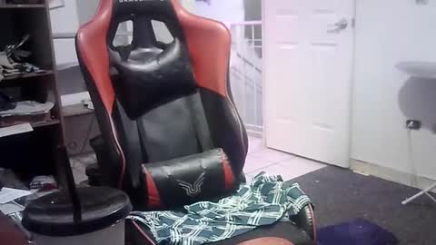 Snapshot of walo_77 chatting on 03.22.26 walo_77 online show from 03.22.26