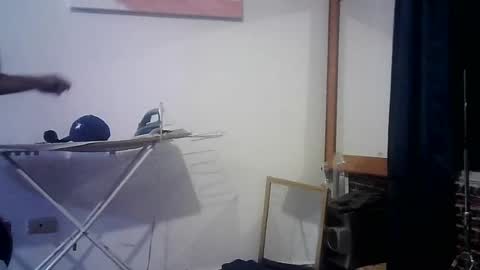Snapshot of walo_77 chatting on 08.05.26 walo_77 online show from 08.05.26