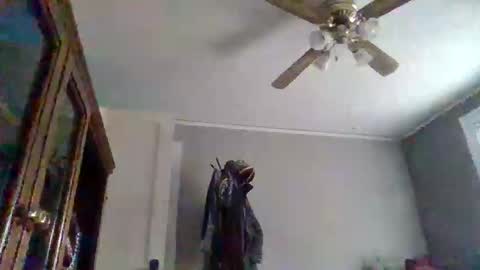 Walter online show from 11.21.25