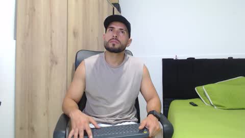 WALTER BROWN  online show from 11.22.25