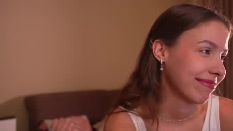 Wendy. Hello Honeys Ill see you 2nd 5th 7th this week love you3 online show from 04.13.26