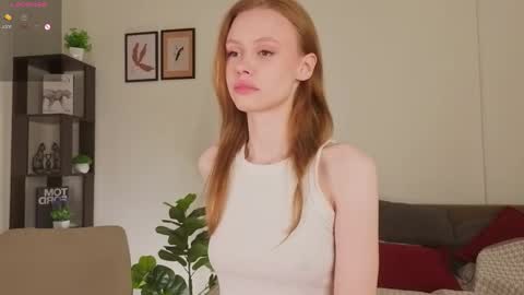 Snapshot of wandaalsbrook chatting on 09.17.25 Emi online show from 09.17.25