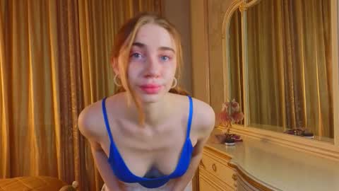 hello guys im Lilian online show from 11.11.25