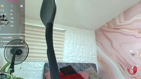 Snapshot of wandaxs69 chatting on 02.19.25 wanda online show from 02.19.25