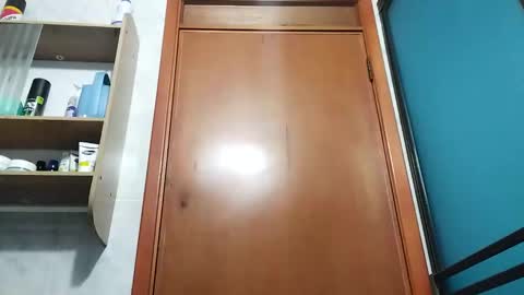 Snapshot of waningrosee chatting on 01.21.25 Waningrose Lu online show from 01.21.25