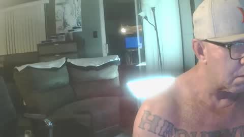 inittogetitin online show from 11.30.25