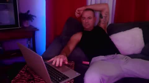 wantmymantofukme online show from 11.27.25