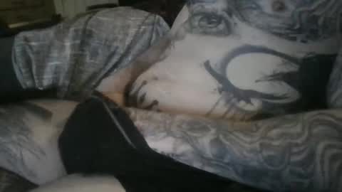 Snapshot of watchmeplay1331 chatting on 02.15.25 watchmeplay1331 online show from 02.15.25