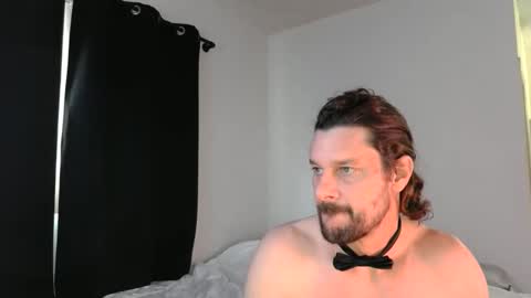 Snapshot of watersports25 chatting on 01.05.26 Sunny online show from 01.05.26