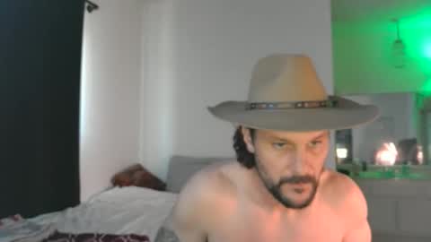 Snapshot of watersports25 chatting on 01.16.26 Sunny online show from 01.16.26