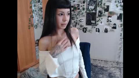 Mina online show from 10.11.25