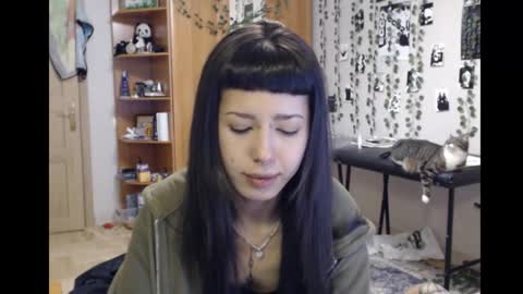 Mina online show from 11.02.25