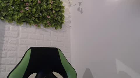 Trixie 3 online show from 02.14.25