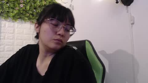 Trixie 3 online show from 02.20.25