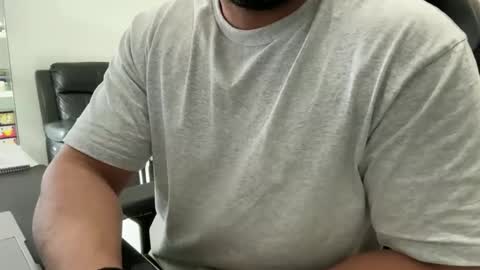 Snapshot of weaponx1 chatting on 11.04.25 Weapon X online show from 11.04.25