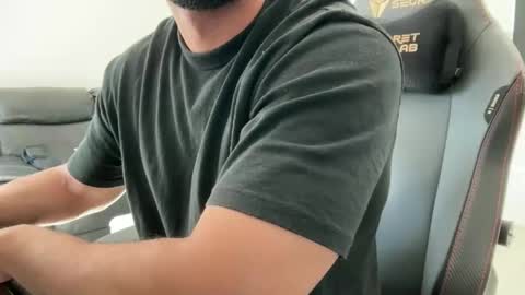 Snapshot of weaponx1 chatting on 12.17.25 Weapon X online show from 12.17.25