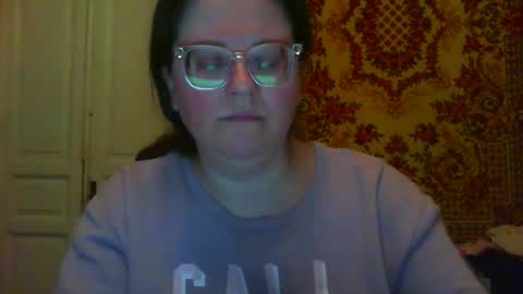 Snapshot of webgirl2 chatting on 02.15.26 Marina online show from 02.15.26