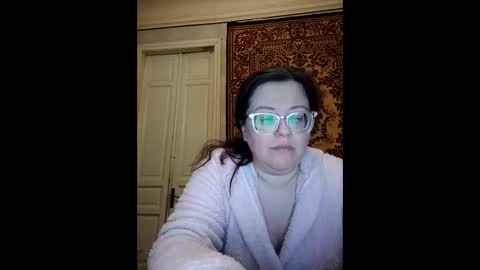 Snapshot of webgirl2 chatting on 03.10.26 Marina online show from 03.10.26