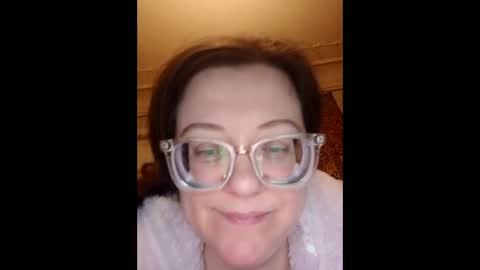 Snapshot of webgirl2 chatting on 03.11.26 Marina online show from 03.11.26