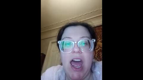 Snapshot of webgirl2 chatting on 03.21.26 Marina online show from 03.21.26
