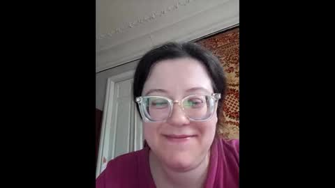 Snapshot of webgirl2 chatting on 03.25.26 Marina online show from 03.25.26