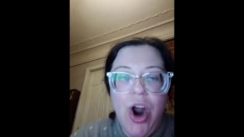 Snapshot of webgirl2 chatting on 03.29.26 Marina online show from 03.29.26