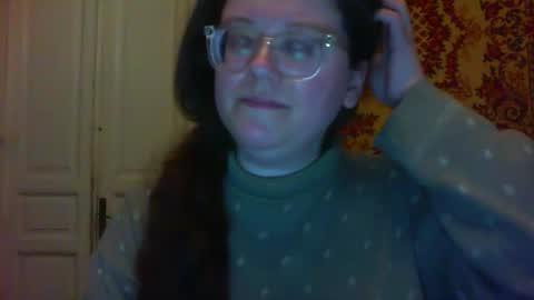 Snapshot of webgirl2 chatting on 04.01.26 Marina online show from 04.01.26