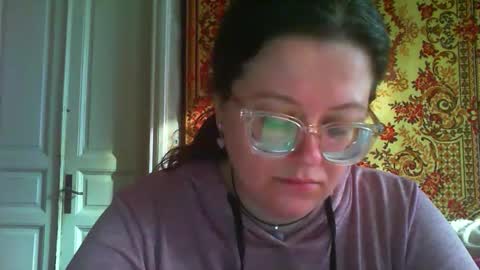 Snapshot of webgirl2 chatting on 04.02.26 Marina online show from 04.02.26