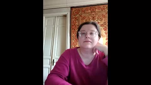 Snapshot of webgirl2 chatting on 04.13.26 Marina online show from 04.13.26