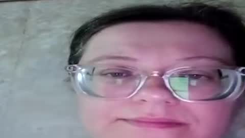 Snapshot of webgirl2 chatting on 06.14.26 Marina online show from 06.14.26