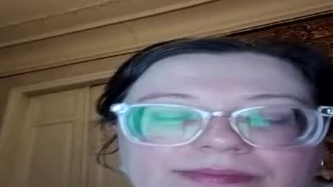 Snapshot of webgirl2 chatting on 07.18.26 Marina online show from 07.18.26