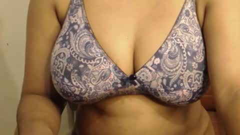 Snapshot of webshowxxx chatting on 03.18.26 mina online show from 03.18.26
