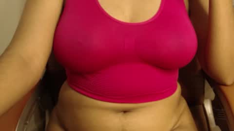 Snapshot of webshowxxx chatting on 04.13.26 mina online show from 04.13.26