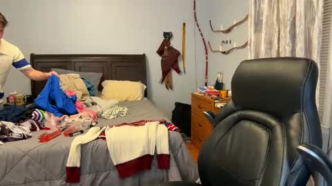 Snapshot of webslingxxxx chatting on 10.17.25 webslingxxxx online show from 10.17.25