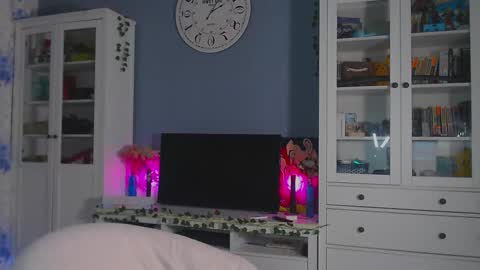 Snapshot of weed_princesss chatting on 02.09.25  moon  online show from 02.09.25