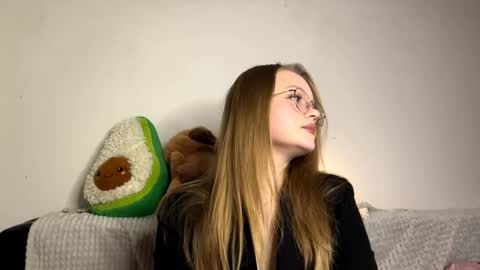 Elise online show from 12.01.25