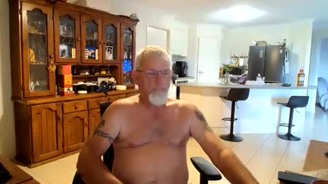Wellhelloo online show from 05.06.26