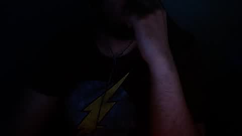 Snapshot of wellingtont chatting on 11.05.25 wellingtont online show from 11.05.25