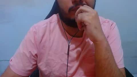 Snapshot of wellingtont chatting on 12.01.25 wellingtont online show from 12.01.25