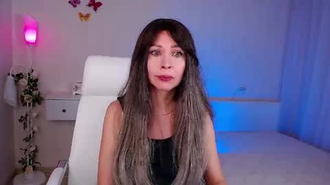 Snapshot of wendifoster chatting on 01.14.26 Wendi Foster online show from 01.14.26