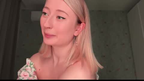 Snapshot of wendy_amber chatting on 02.02.26 Daisy online show from 02.02.26