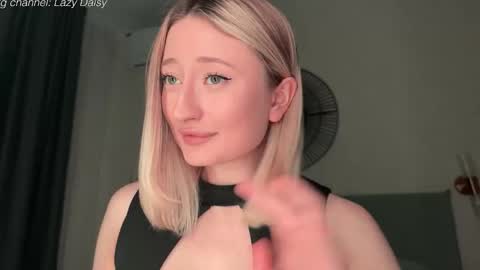 Snapshot of wendy_amber chatting on 03.01.26 Daisy online show from 03.01.26