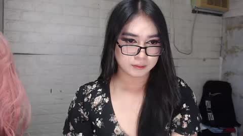 Snapshot of weremeanttobe chatting on 10.10.25 andrew online show from 10.10.25