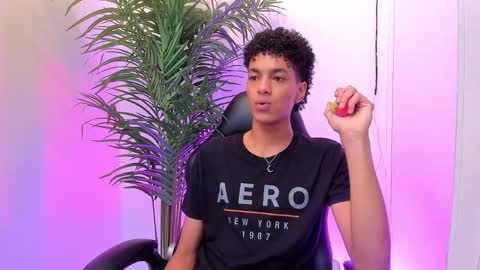 Snapshot of wes_gibbings chatting on 01.15.26 WES online show from 01.15.26