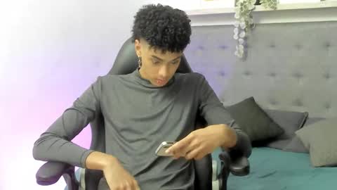 Snapshot of wes_gibbings chatting on 02.05.26 WES online show from 02.05.26