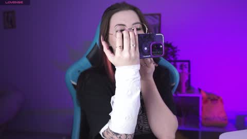 little girl who is always rightLisa online show from 12.25.24