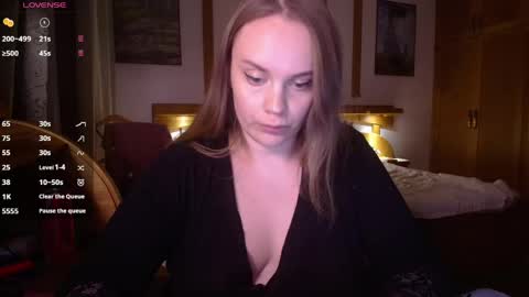 Snapshot of wet_lana chatting on 05.01.26 Lana online show from 05.01.26