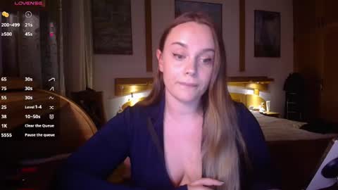 Snapshot of wet_lana chatting on 06.22.26 Lana online show from 06.22.26