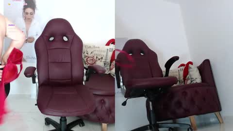 Snapshot of wet_liss chatting on 01.14.25 Diva online show from 01.14.25